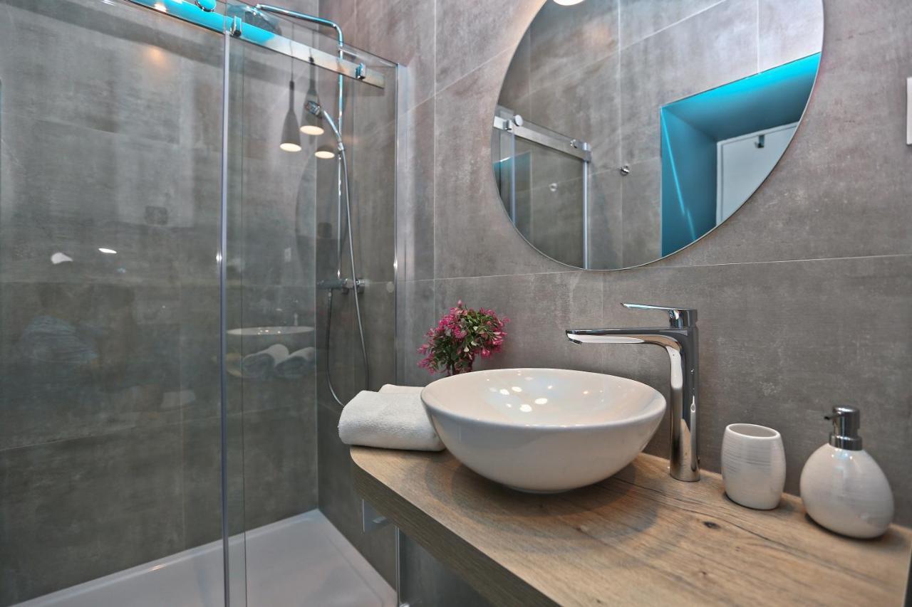 Riva Luxury Rooms Split Exterior photo