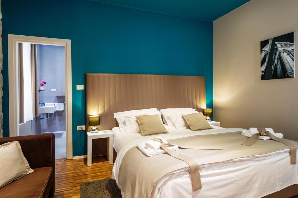Riva Luxury Rooms Split Exterior photo