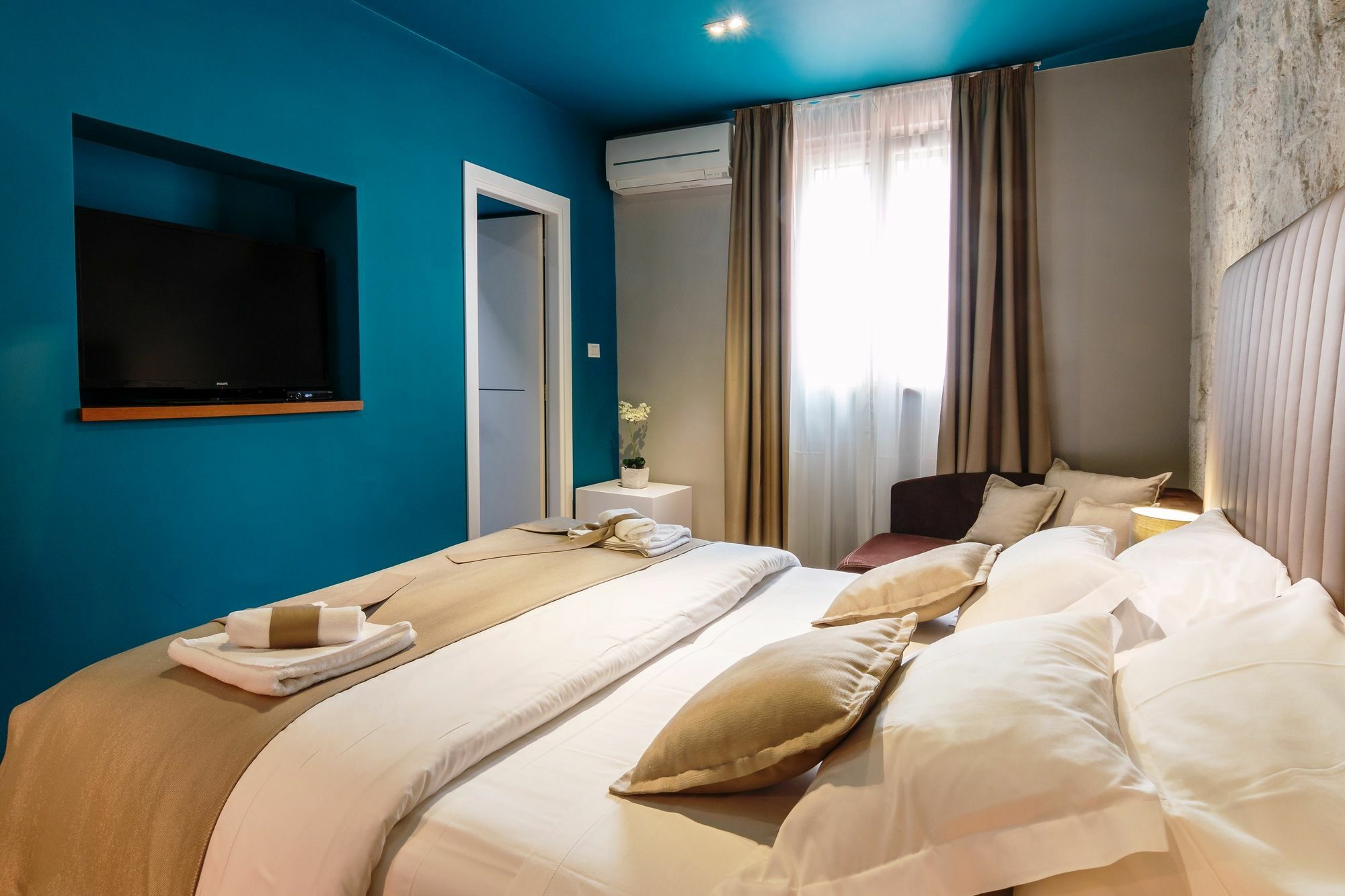 Riva Luxury Rooms Split Exterior photo