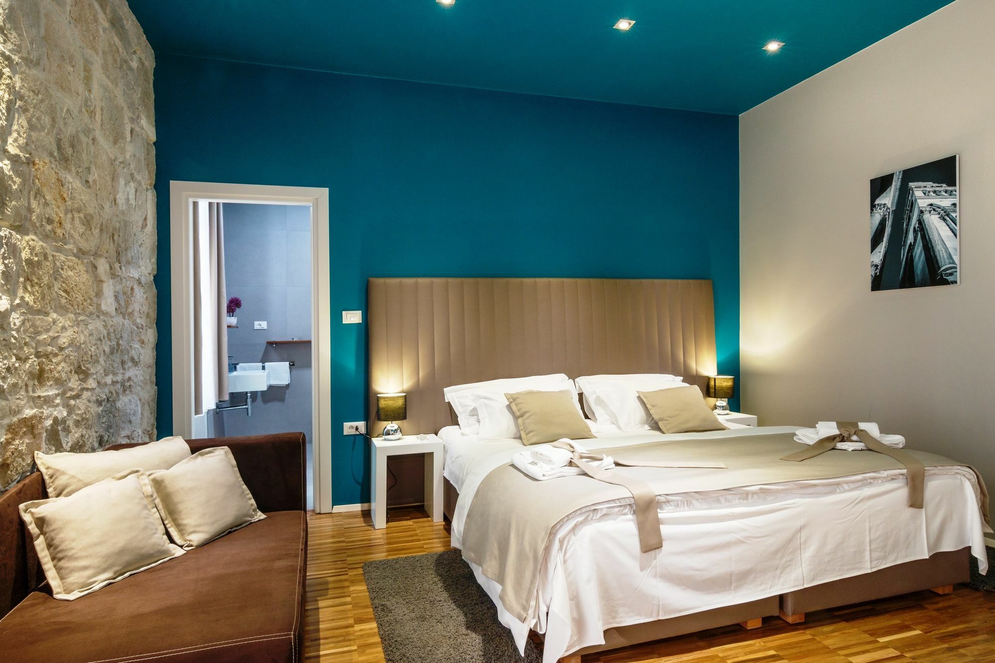Riva Luxury Rooms Split Exterior photo